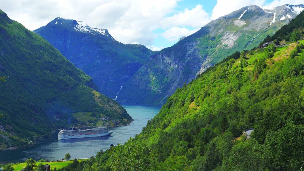 geiranger, norway, fjord-1485310.jpg