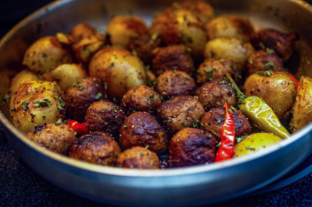 swedish, meatballs, fried potatoes-6053292.jpg