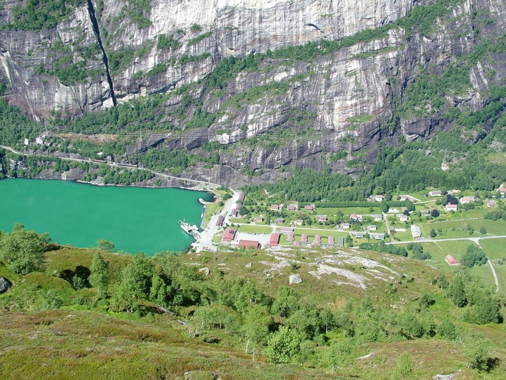 Lysefjord Lysebotn | Cliffs of Norway