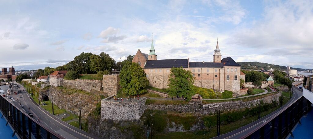 10 Extraordinary Castles in Norway to Explore