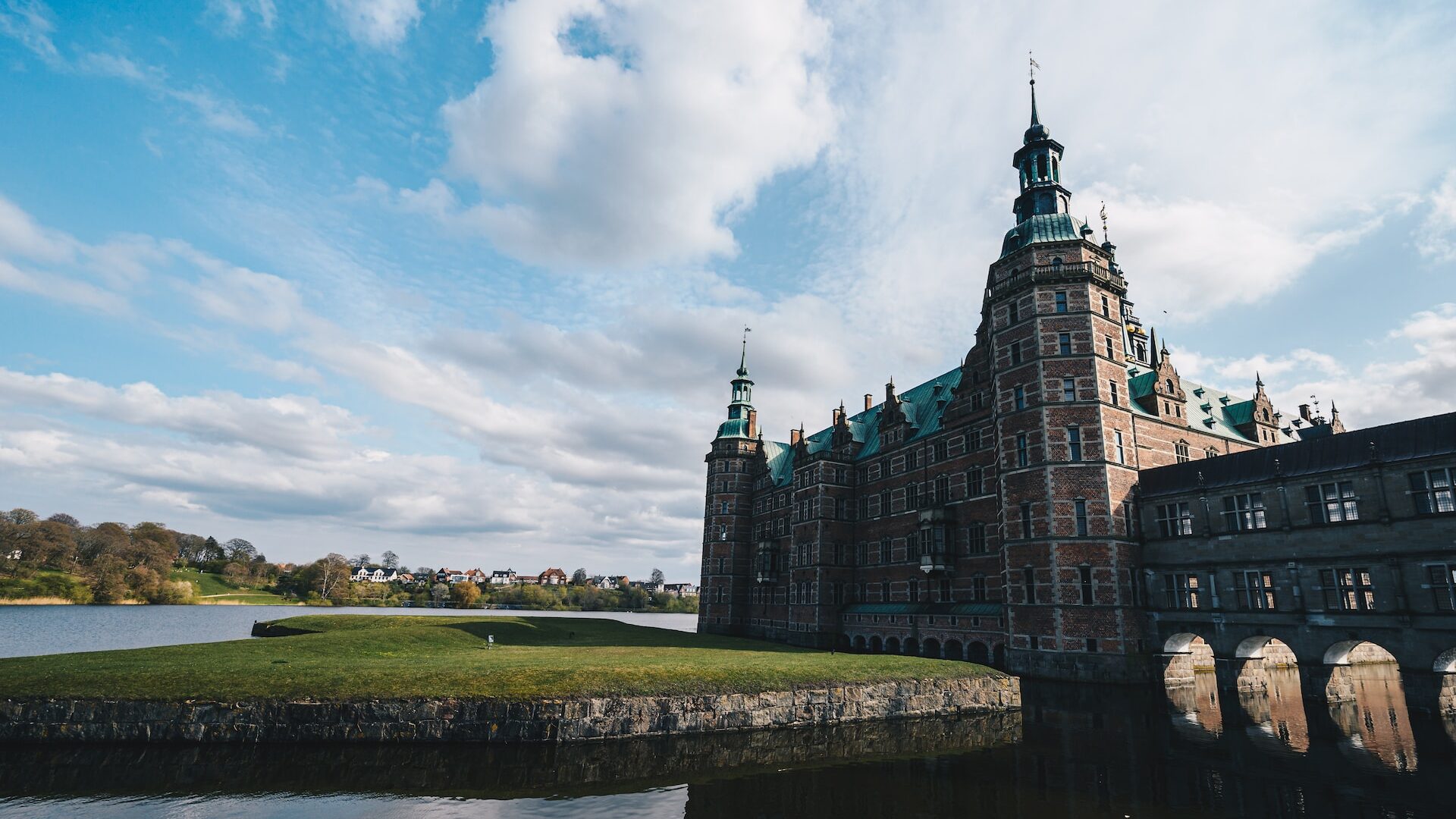 Frederiksborg Castle is one of the most Instagrammable spots in Denmark.